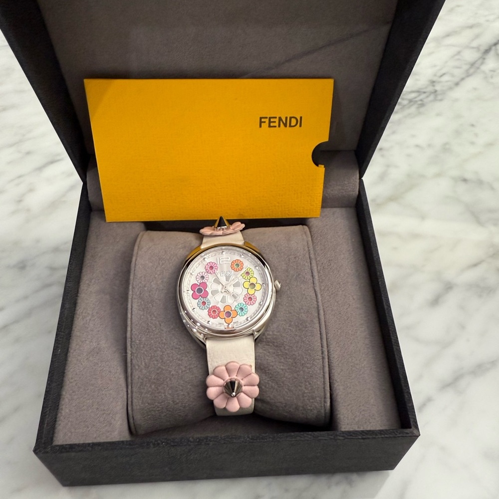 Fendi Momento Flowerland Watch 34mm with box
